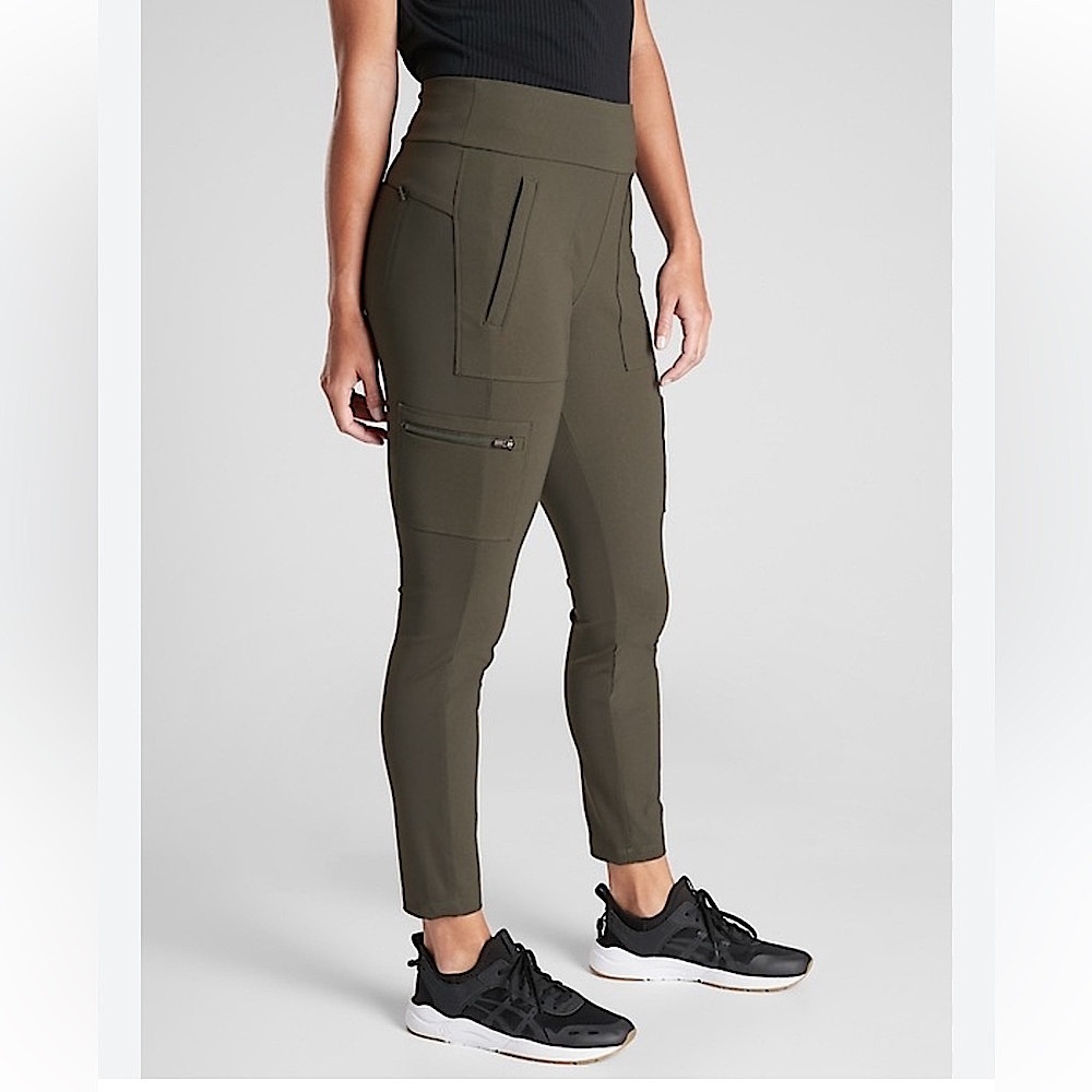 Athleta HEADLANDS HYBRID CARGO TIGHT  Grey Cargo Pants Size 2